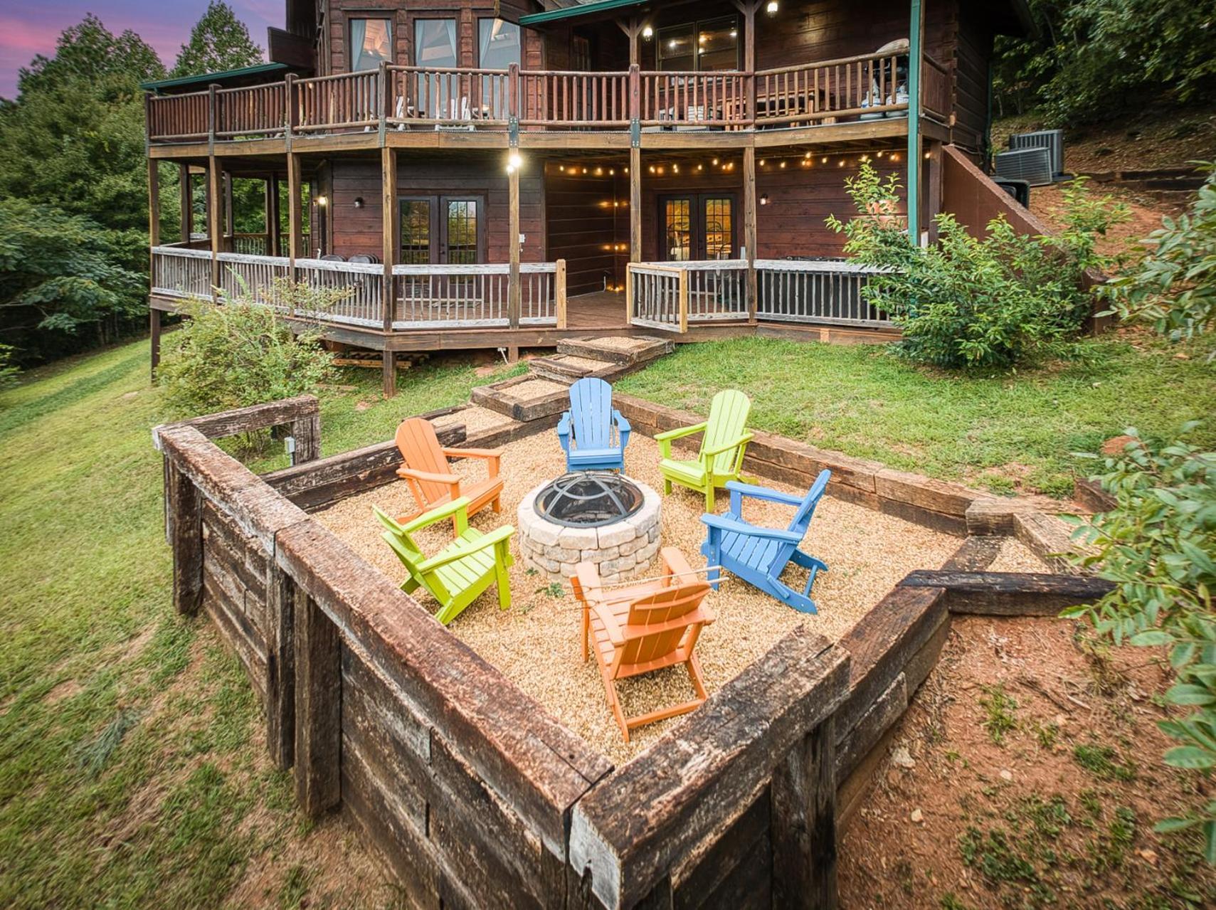 Sky High Lodge By Bk Stays. Large Cabin. Amazing Views. Game Room. Jacuzzi. Six Bedrooms. Sleeps 12 Blue Ridge Esterno foto