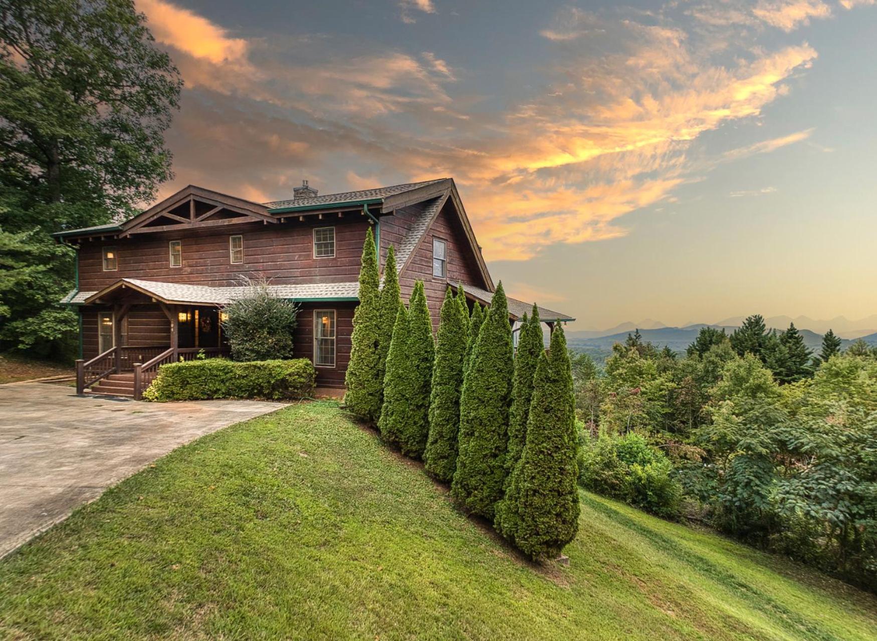 Sky High Lodge By Bk Stays. Large Cabin. Amazing Views. Game Room. Jacuzzi. Six Bedrooms. Sleeps 12 Blue Ridge Esterno foto